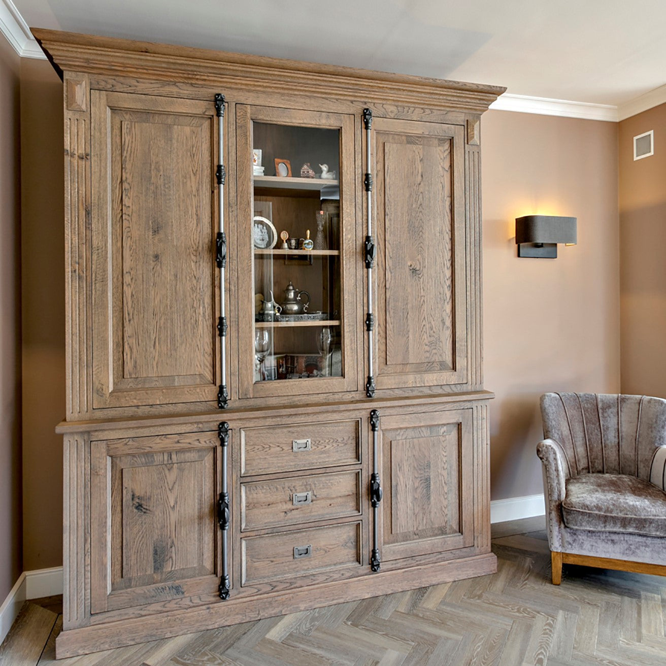 Eiken buffetkast landelijk met espagnolet